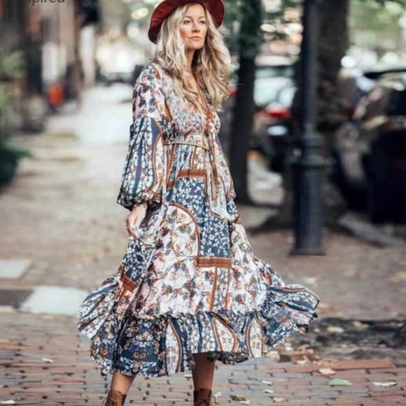 Boho Floral Print V neck ruffle Hem Long Sleeve Dress - Picture 2 of 3